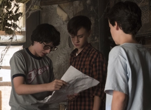 it-movie-image-finn-wolfhard-jaeden-lieberher - obrazek