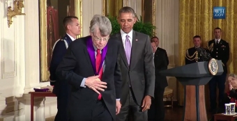 Stephen King - National Medal of Arts 08 - obrazek