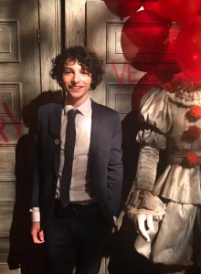 Finn Wolfhard na premierze To - obrazek