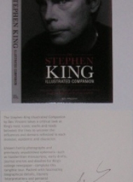 Stephen King: Illustrated Companion makieta z autografem Bev'a Vincenta - obrazek