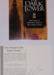 The Road to the Dark Tower makieta z autografem Bev'a Vincenta - obrazek