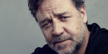 Russell Crowe jako wielebny Jacobs w ekranizacji Przebudzenia - obrazek