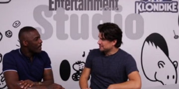 Idris Elba udziela wywiadu na SDCC - obrazek